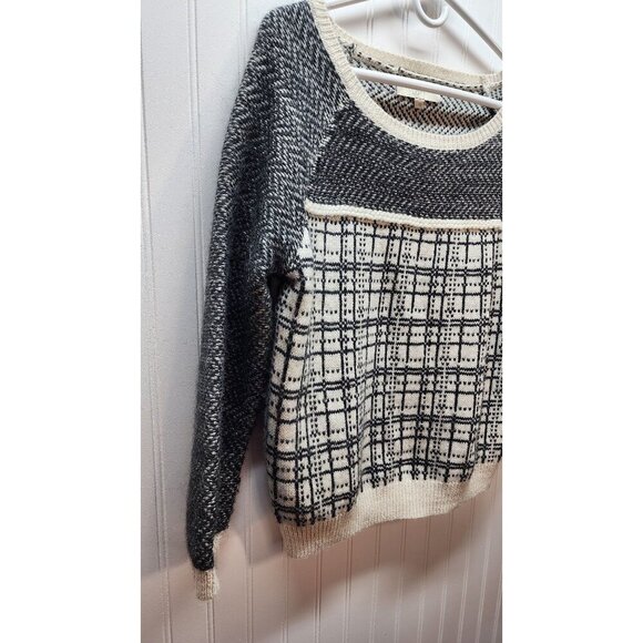 Ann Taylor Loft sweater Black and White Fuzzy  Size Large - Picture 2 of 9